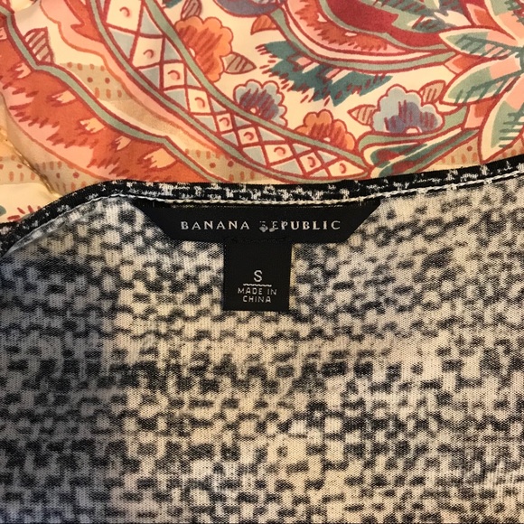 Banana Republic Wrap Dress - Picture 4 of 5